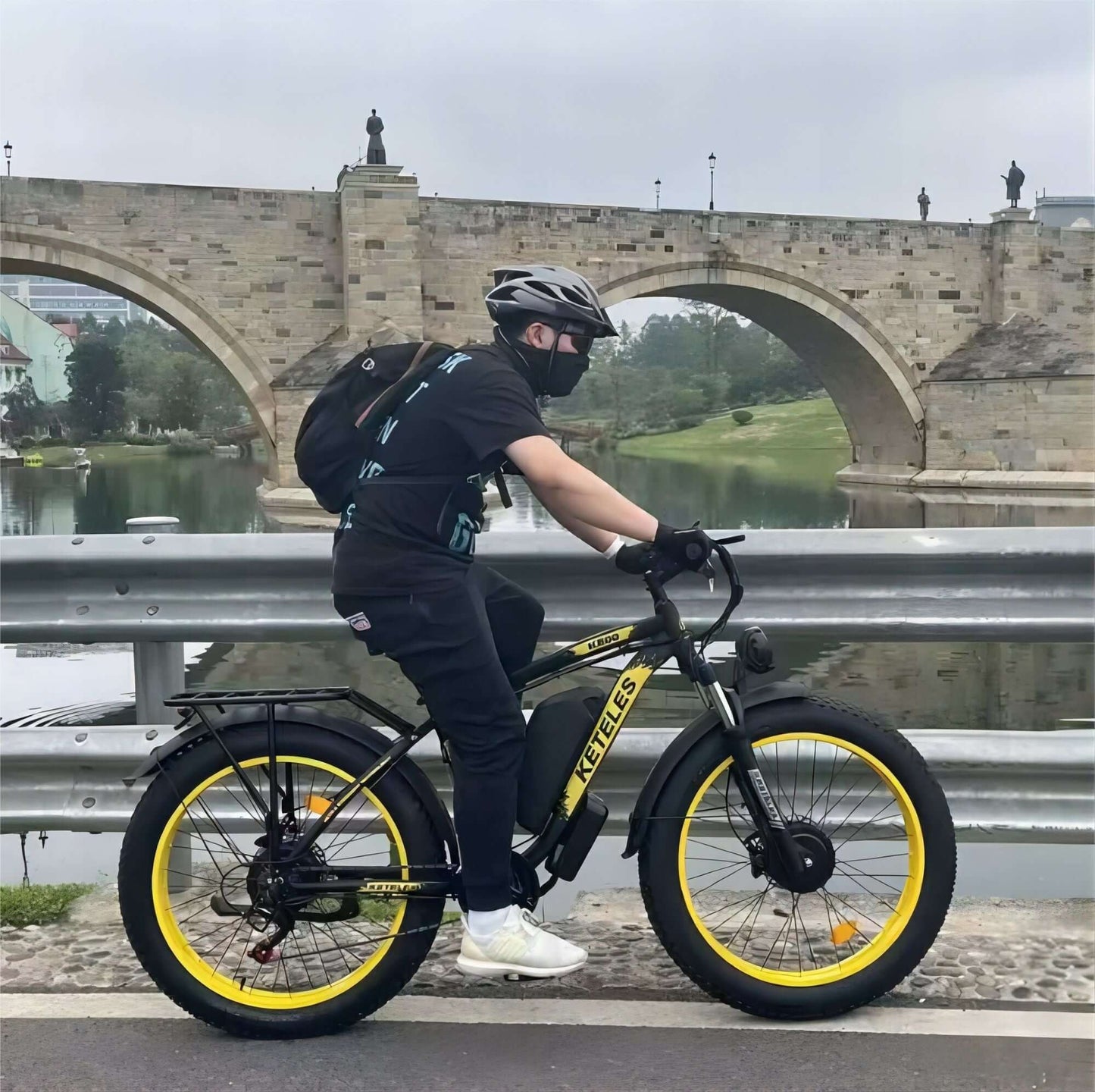 KETELES 48V 23AH dual motor 2000W electric bike with fat tires.